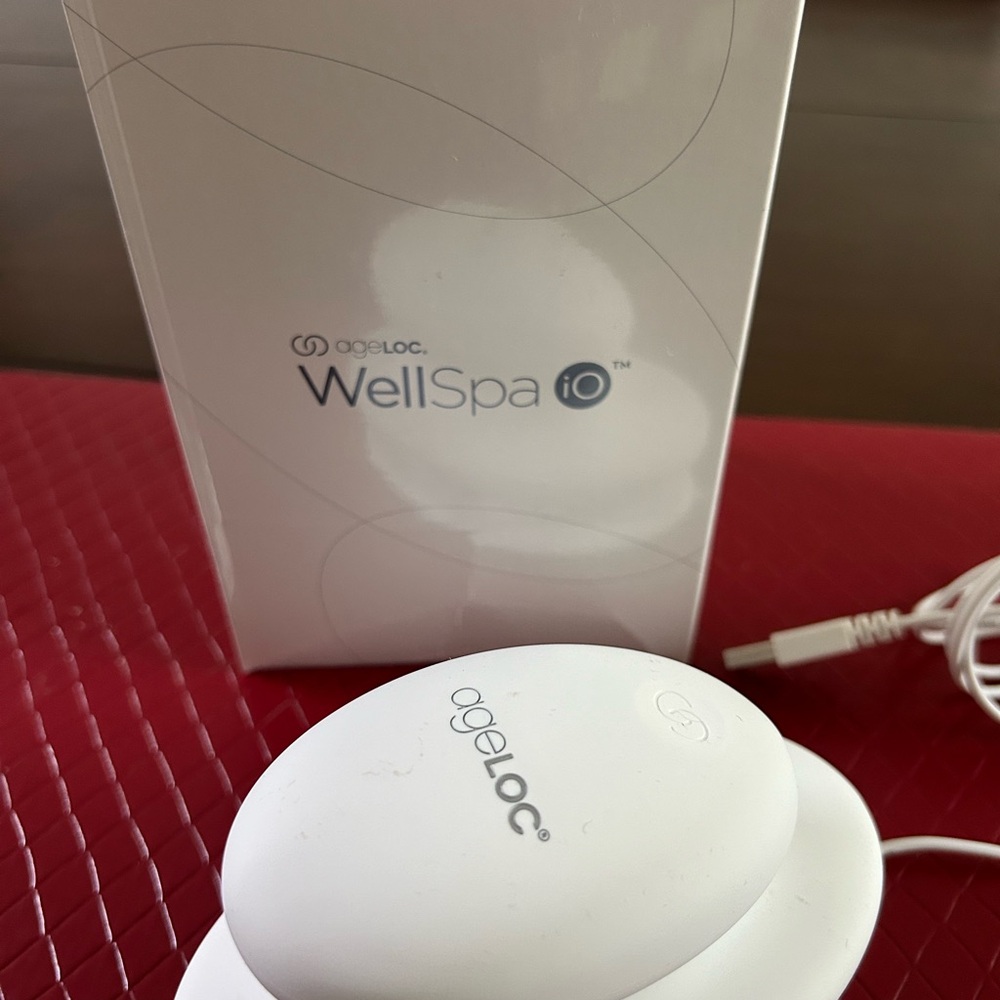 ageLOC WellSpa iO Device